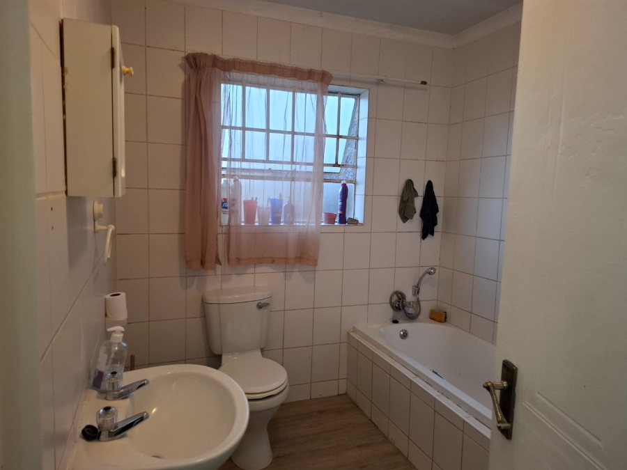 3 Bedroom Property for Sale in Universitas Free State